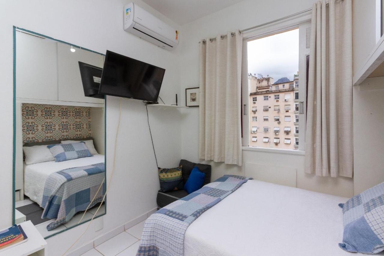 50 Metros Da De Copacabana Apartment